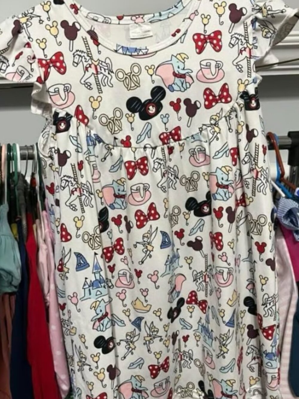 Girls Disney flutter sleeve top size XXL (runs like 6-8)